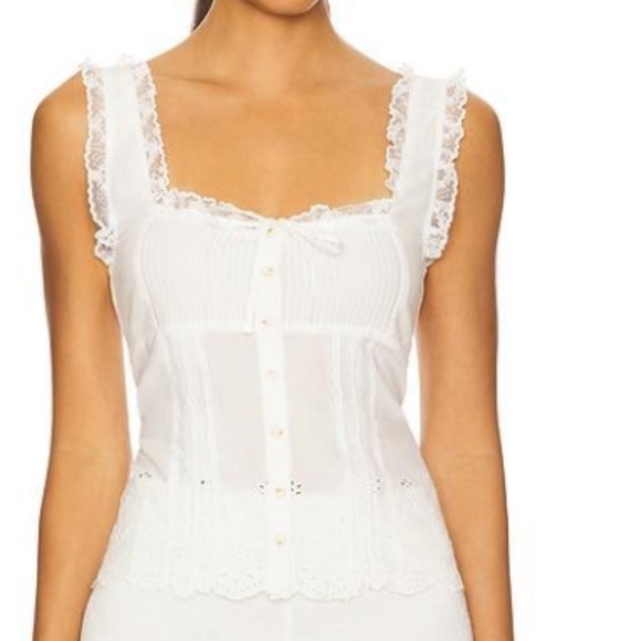 Janelle Top in White
LPA   CA$280.10   NWT - Picture 2 of 13
